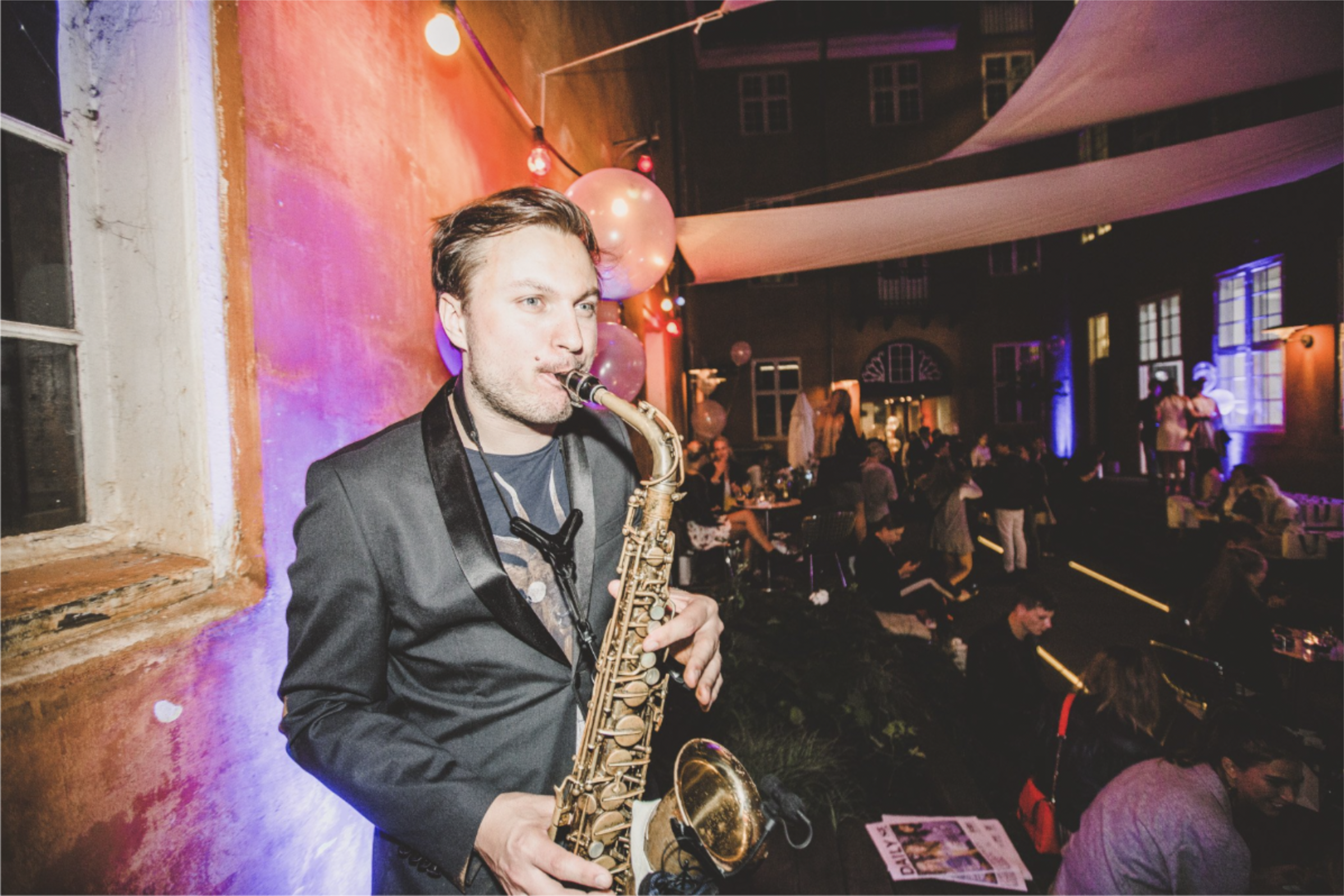 Lej en saxofonist Daniel